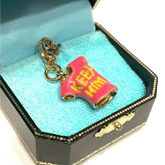 RARE DITCH HIM JUICY COUTURE Vintage KEEP HIM Green Pink T Shirt Gold Charm Y2K